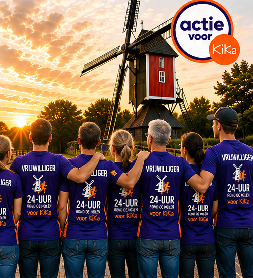 Sfeerontwerp met vrijwilligers schouder aan schouder in paarse shirts bij de molen